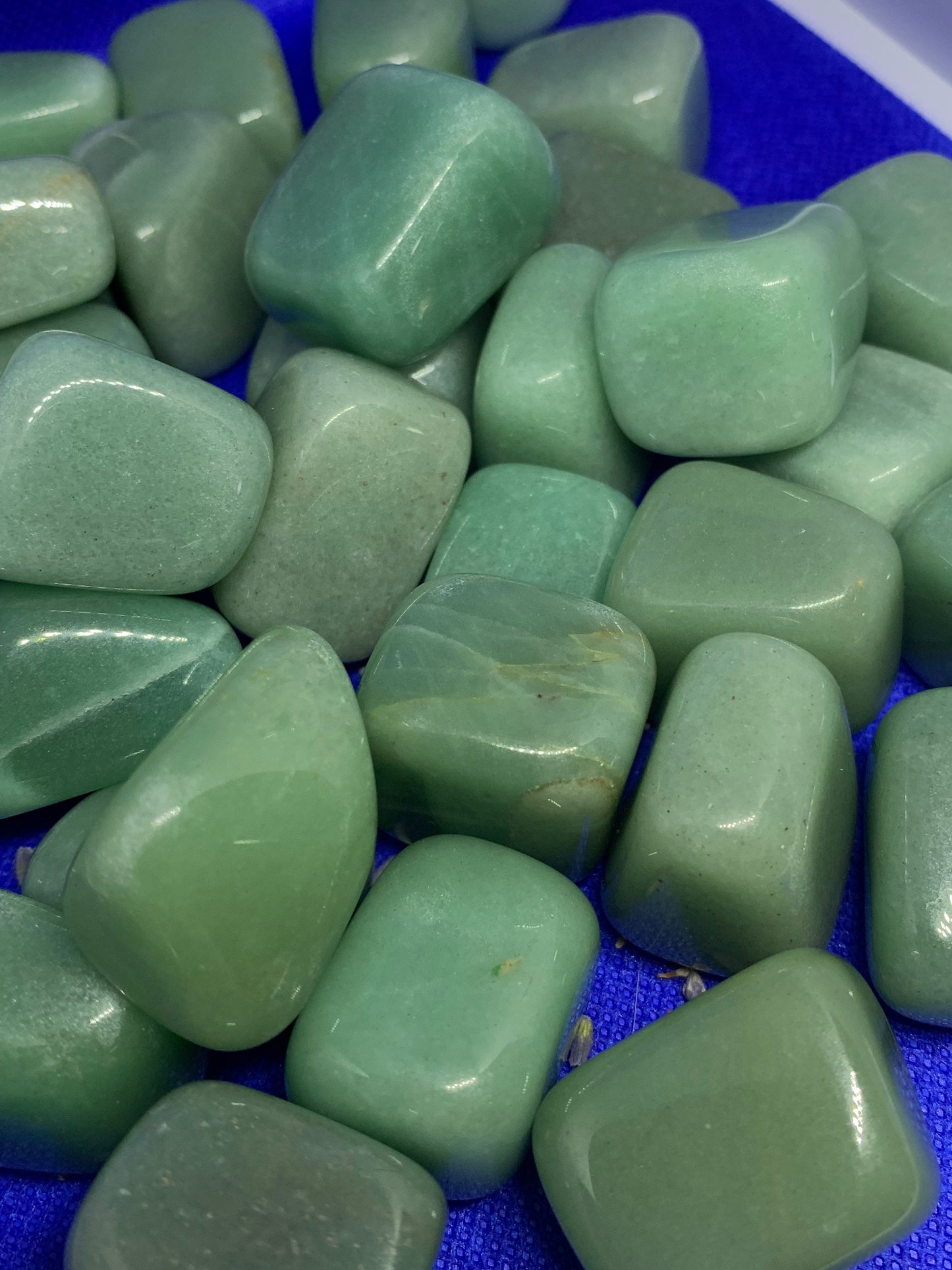 LG Green Aventurine Tumbled Stone Crystal Polished Mineral